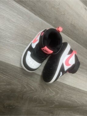Nike SIZE:TODDLER4